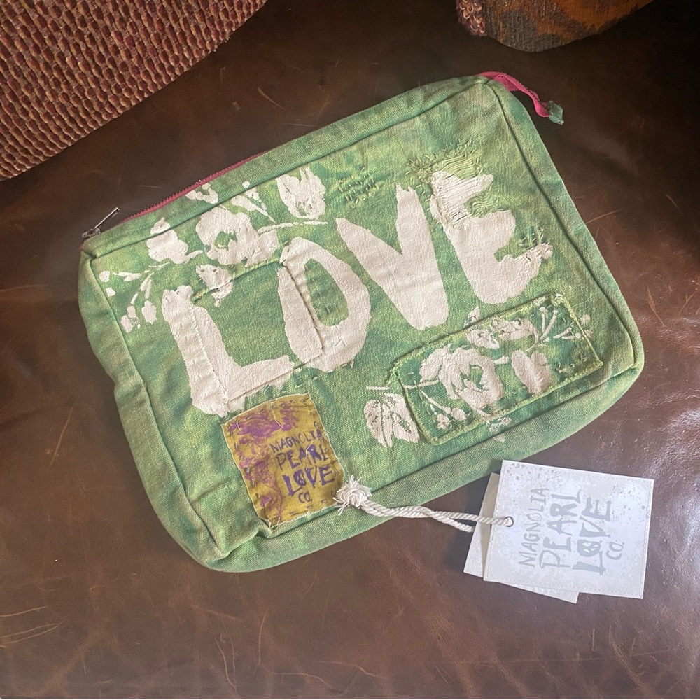 Magnolia Pearl NWT "LOVE AMOR" Zipper Quilted Green Canvas Pouch Wristlet Bag